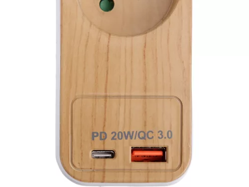 STHOR 72343 Fa hatású elosztó földeléssel, 3 aljzattal, USB-vel, 1,4 m kábellel (3x1 mm²)