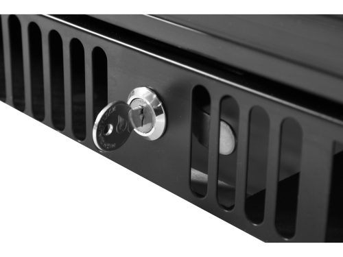 YATO YG-05360 Három üvegajtós palackhűtő fekete 1350x515x910mm